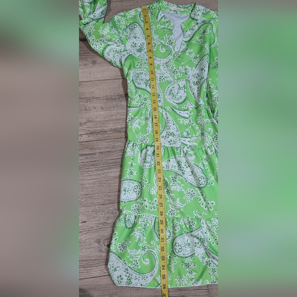 SundayUp Vibrant Green Patterned Bell Sleeve Tiered Dress Sz. M #1976 - Picture 8 of 8